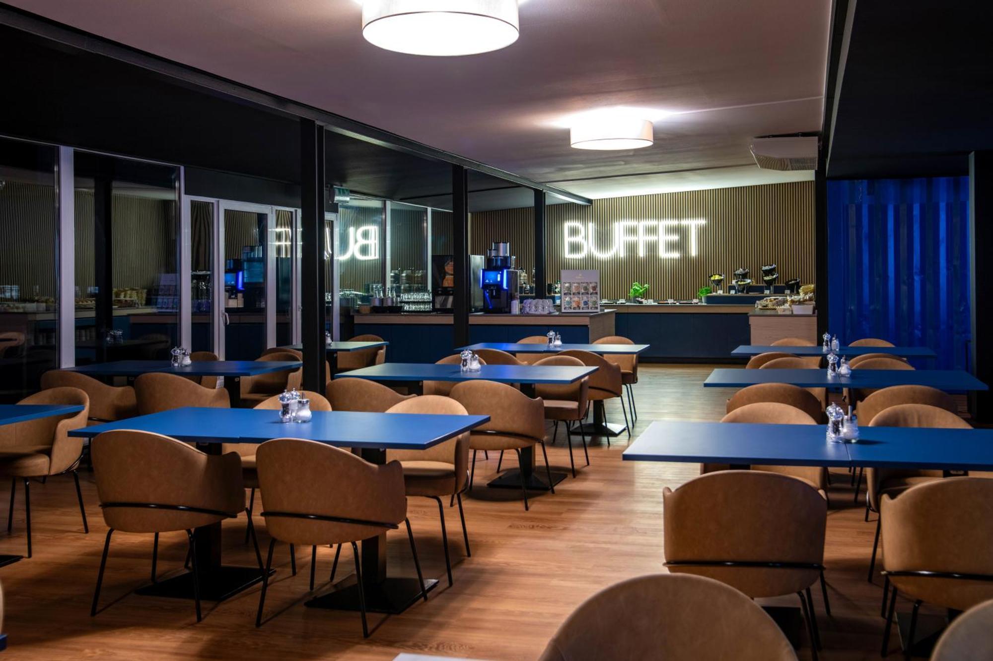 Beevillage Messehotel Hannover Laatzen Exterior foto